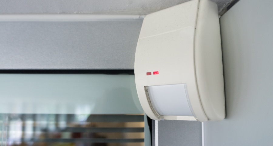 How Do Motion Detectors Work In Naperville?